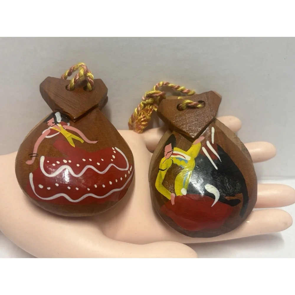 Vintage Castanets  Wooden Percussion rustic‎ Set of  2 Spanish Castanuelas